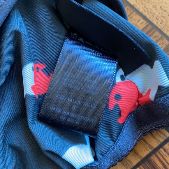 Marc by Marc Jacob’s Kissing Fish Tankini - Picture 5 of 5